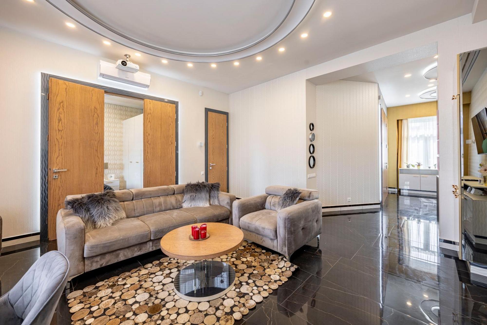 Luxury Royal Central Apartment By Prestige Homes Budapest Exterior foto